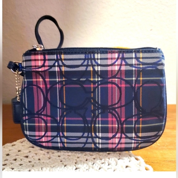 🚨‼️LOW START‼️COACH POPPY EUC  Blue &Pink Wristlet Clutch. CLEAN/NO CALLOUTS✨ - Picture 4 of 14